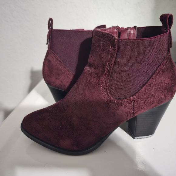 Sociology Deep Burgundy Ankle Booties - Picture 1 of 6